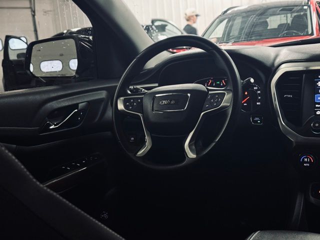 2023 GMC ACADIA - Image 27