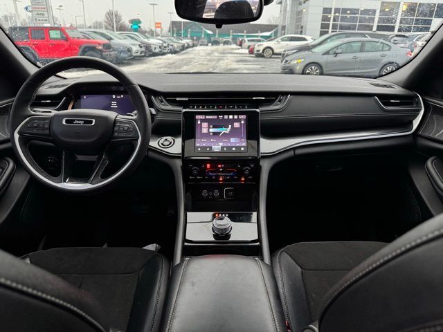 2023 JEEP GRAND CHEROKEE - Image 24