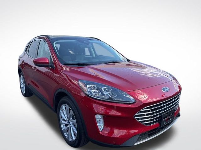 2022 Ford Escape Titanium photo 3