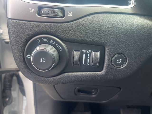 2022 JEEP CHEROKEE - Image 12