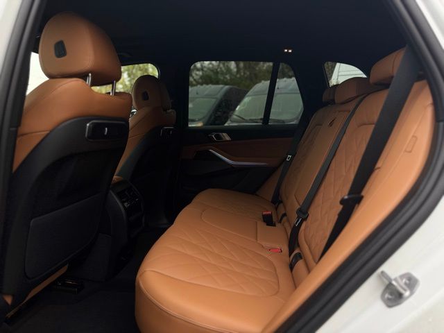 2026 BMW X5 - Image 21