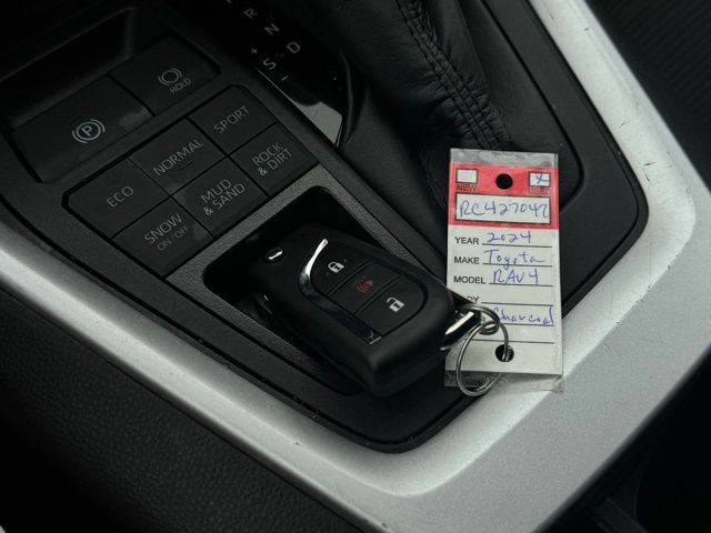 2024 TOYOTA RAV4 - Image 34