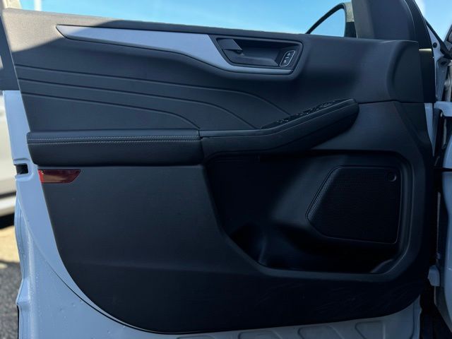 2025 FORD ESCAPE - Image 12