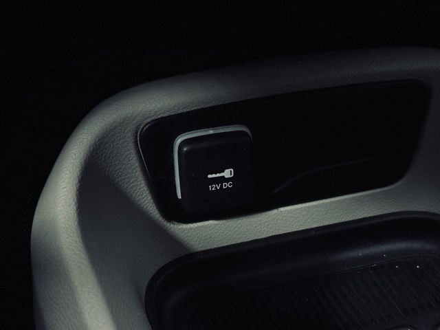 2023 CHRYSLER VOYAGER - Image 34