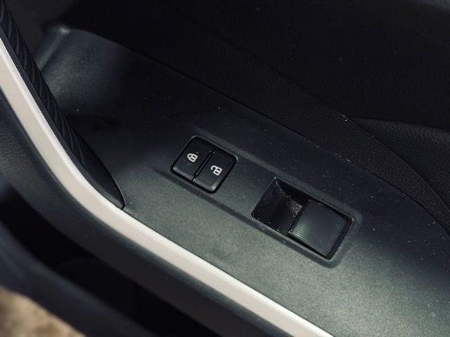 2024 TOYOTA RAV4 - Image 13