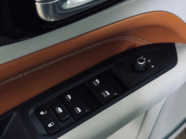 2022 JEEP COMPASS - Image 13