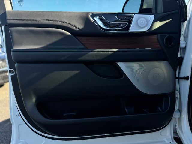 2022 LINCOLN NAVIGATOR - Image 13