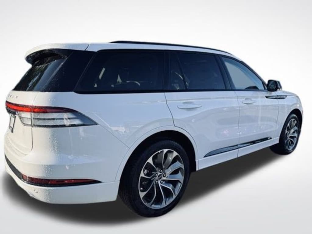 New 2026 Lincoln Aviator Premiere SUV