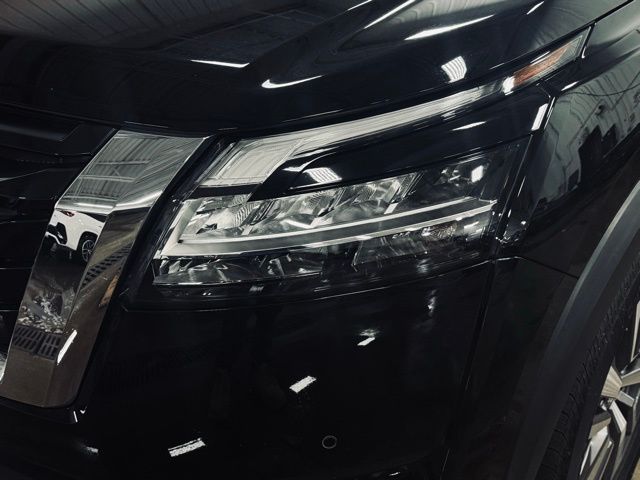 2023 NISSAN PATHFINDER - Image 2