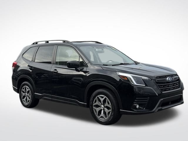 2024 Subaru Forester Premium photo 3