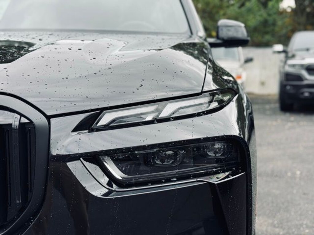 New 2026 BMW X7 xDrive40i SUV