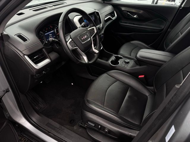 2024 GMC TERRAIN - Image 18