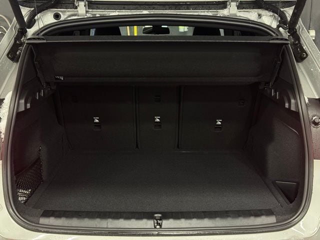 2023 BMW X1 - Image 9