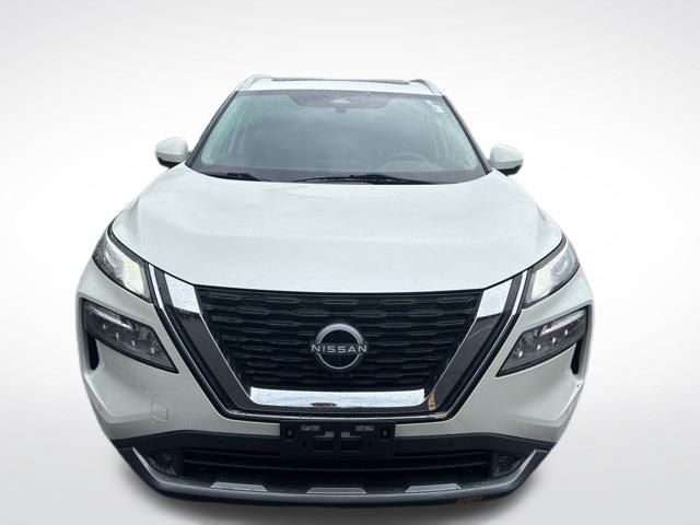 2022 Nissan Rogue SL AWD photo 2