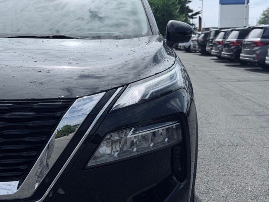 Used 2023 Nissan Rogue Platinum SUV