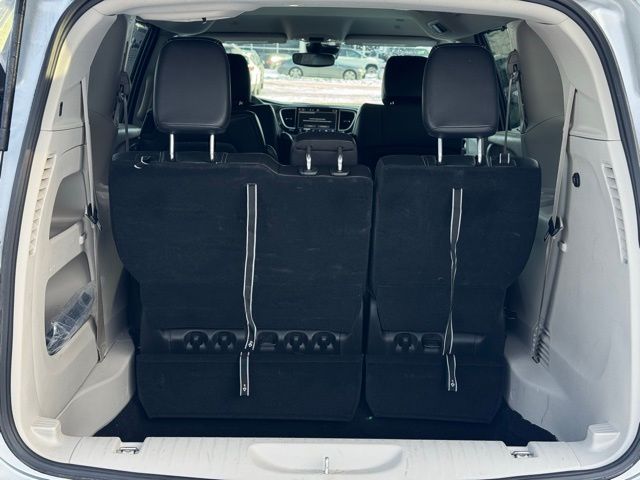 2024 CHRYSLER PACIFICA - Image 9