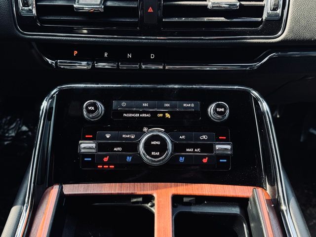 2022 LINCOLN NAVIGATOR - Image 38