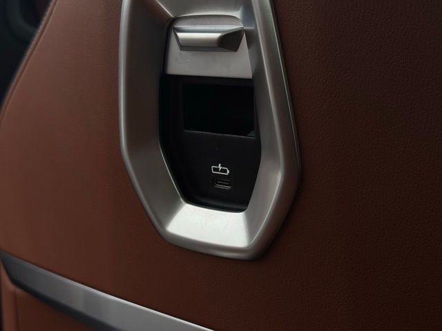 2023 BMW 760I - Image 26