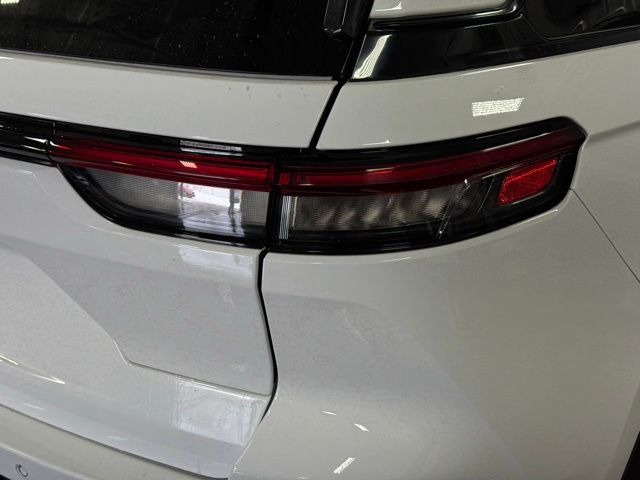 2023 JEEP GRAND CHEROKEE - Image 7