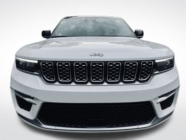 2025 Jeep Grand Cherokee Summit photo 2