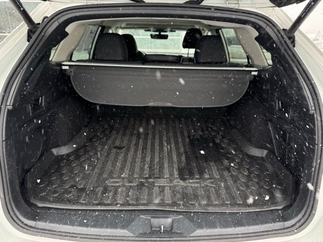 2023 SUBARU OUTBACK - Image 10