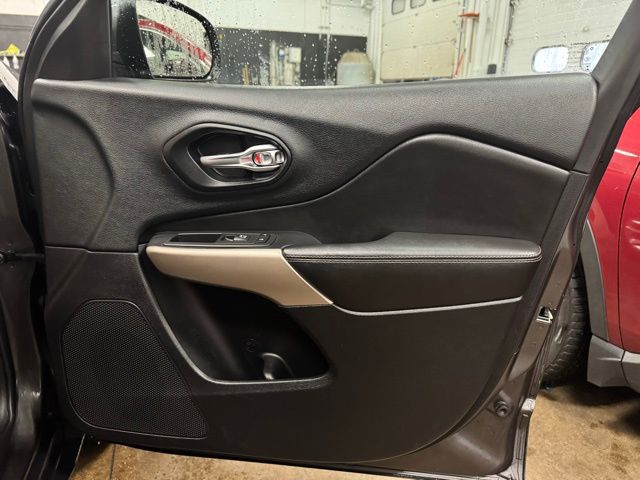 2017 JEEP CHEROKEE - Image 15