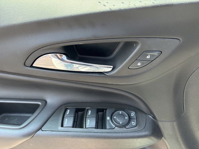 2023 CHEVROLET EQUINOX - Image 9