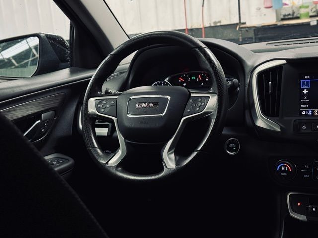 2022 GMC TERRAIN - Image 21