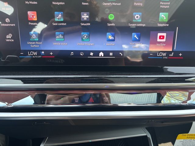 2025 BMW 740I - Image 33