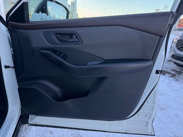 2023 NISSAN ROGUE - Image 11