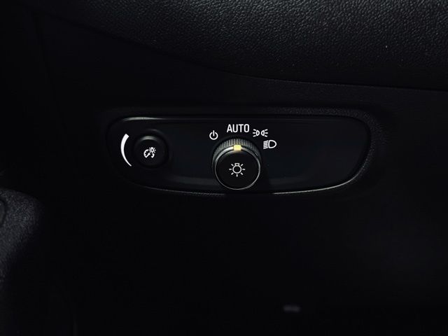 2023 CHEVROLET EQUINOX - Image 29