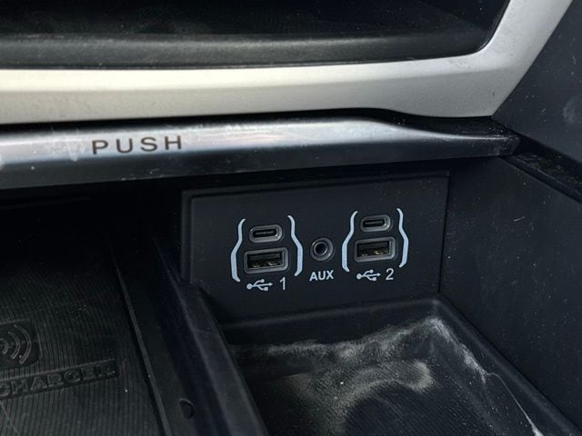 2023 CHRYSLER PACIFICA - Image 36