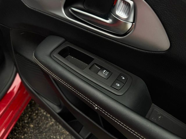 2025 CHRYSLER PACIFICA - Image 16