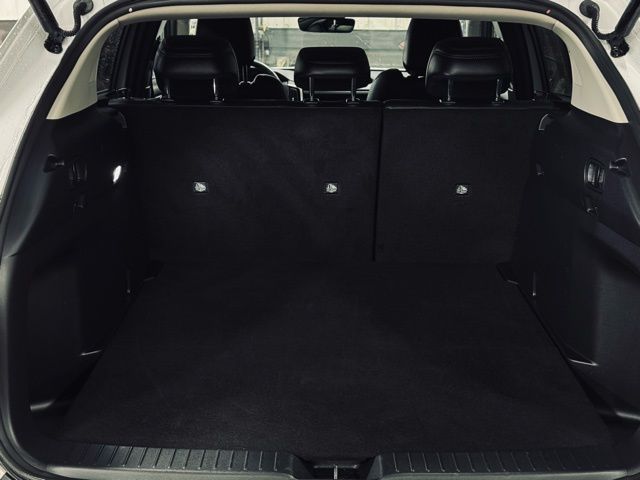 2025 MAZDA CX-50 - Image 10