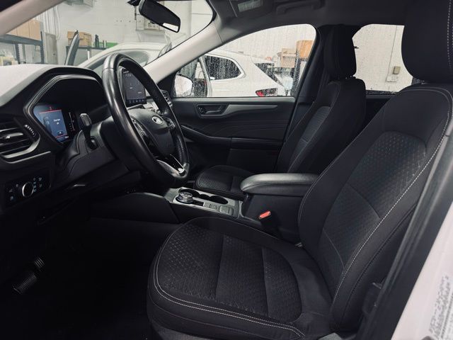 2023 FORD ESCAPE - Image 17