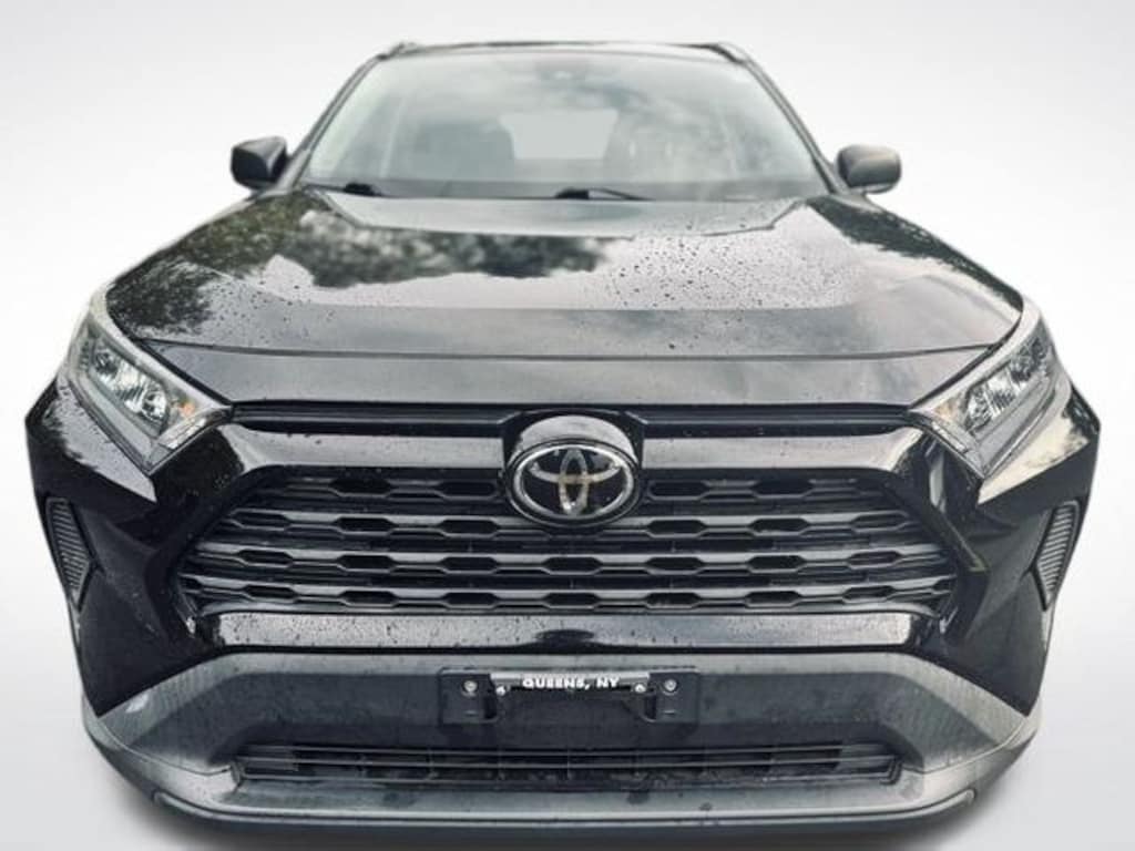 Used 2021 Toyota RAV4 LE SUV