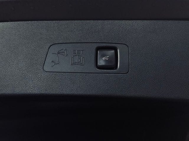 2021 LINCOLN CORSAIR - Image 12