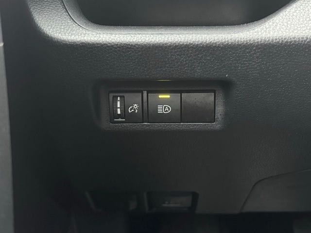 2024 TOYOTA RAV4 - Image 26