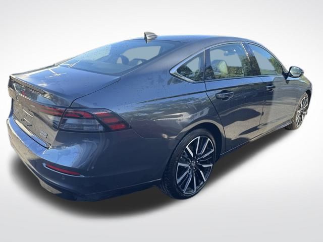 2024 Honda Accord Hybrid Touring photo 4