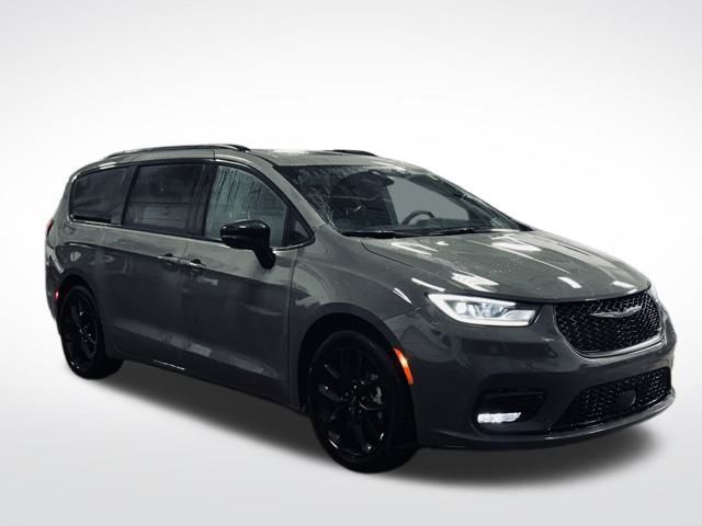 2025 CHRYSLER PACIFICA - Image 5