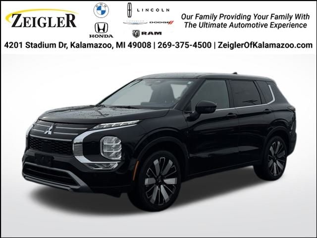 2025 MITSUBISHI OUTLANDER - Image 1