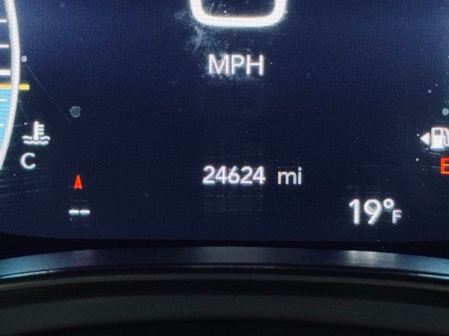 2025 CHRYSLER PACIFICA - Image 36