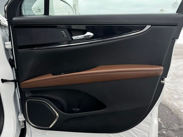 2023 LINCOLN NAUTILUS - Image 16