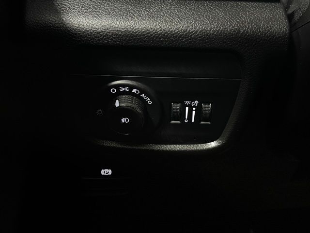 2023 JEEP GRAND CHEROKEE L - Image 34