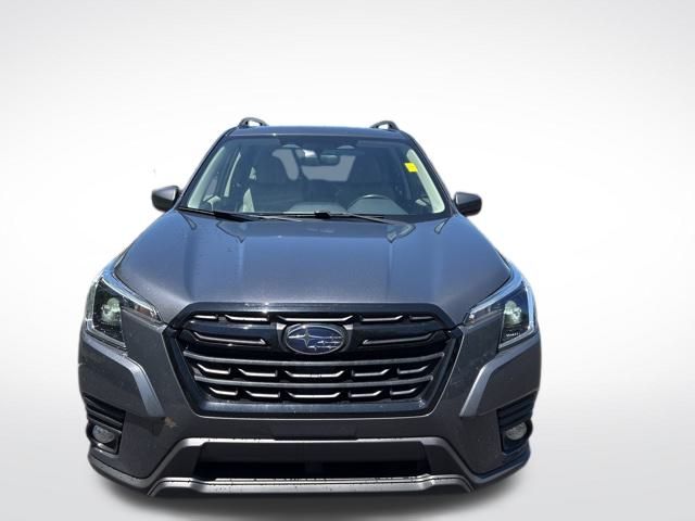 2023 Subaru Forester Premium photo 2