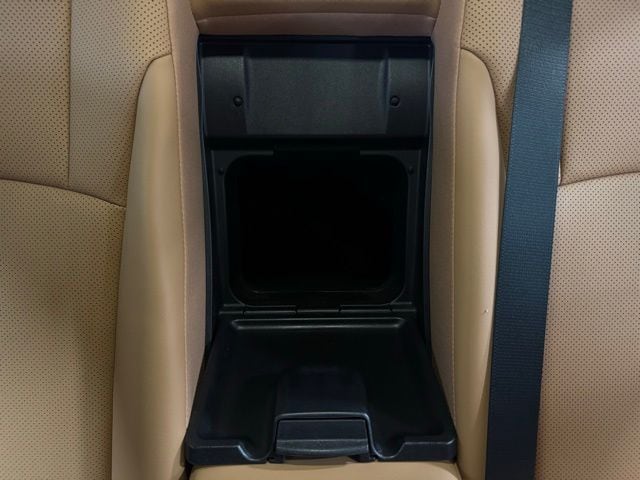 2023 LEXUS ES - Image 22