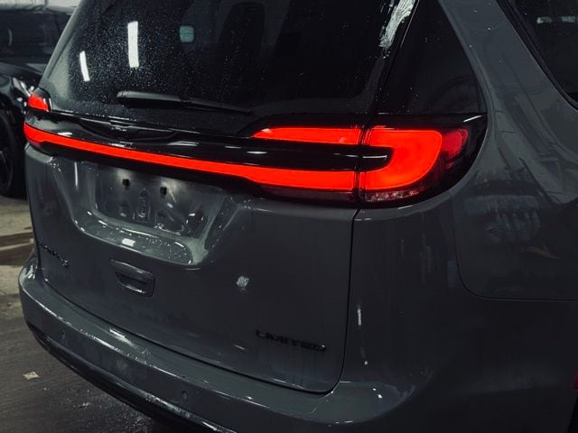 2025 CHRYSLER PACIFICA - Image 7