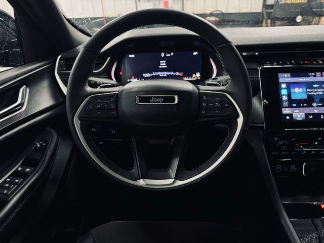 2023 JEEP GRAND CHEROKEE - Image 24