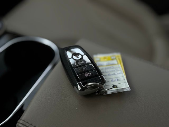 2023 LINCOLN NAUTILUS - Image 37