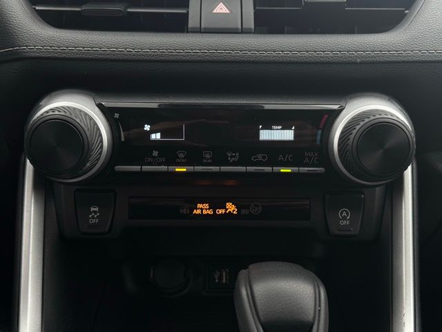 2024 TOYOTA RAV4 - Image 29